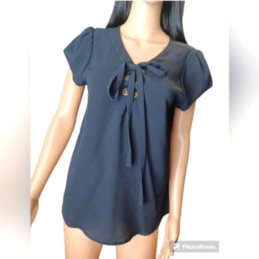 Women's Black Shirt Size Lg Lace Up  Bow V-Neck